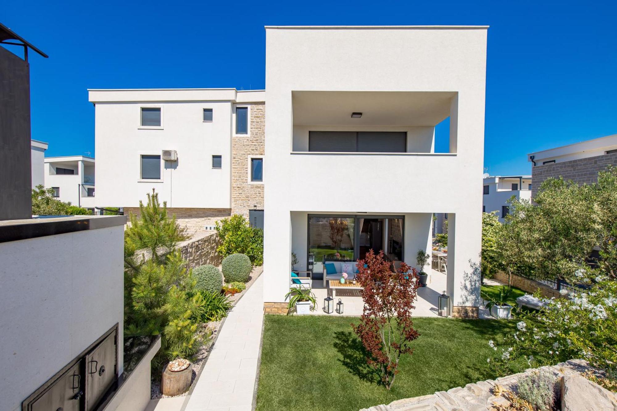 Luxury Apartment Hyperion With Private Pool And Garden Murter Exterior photo