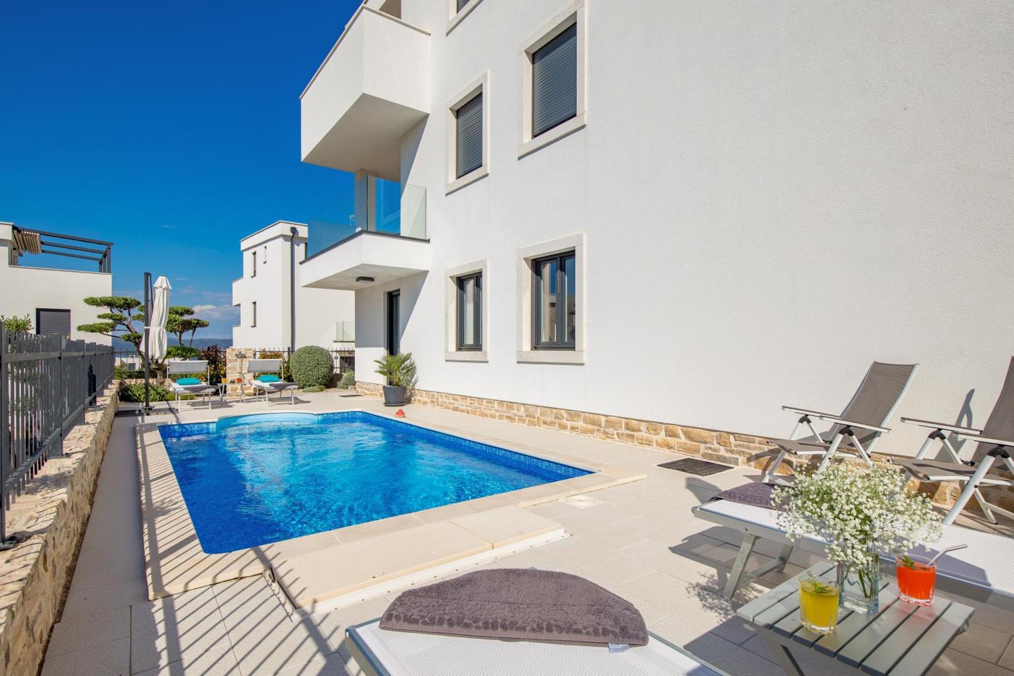 Luxury Apartment Hyperion With Private Pool And Garden Murter Exterior photo