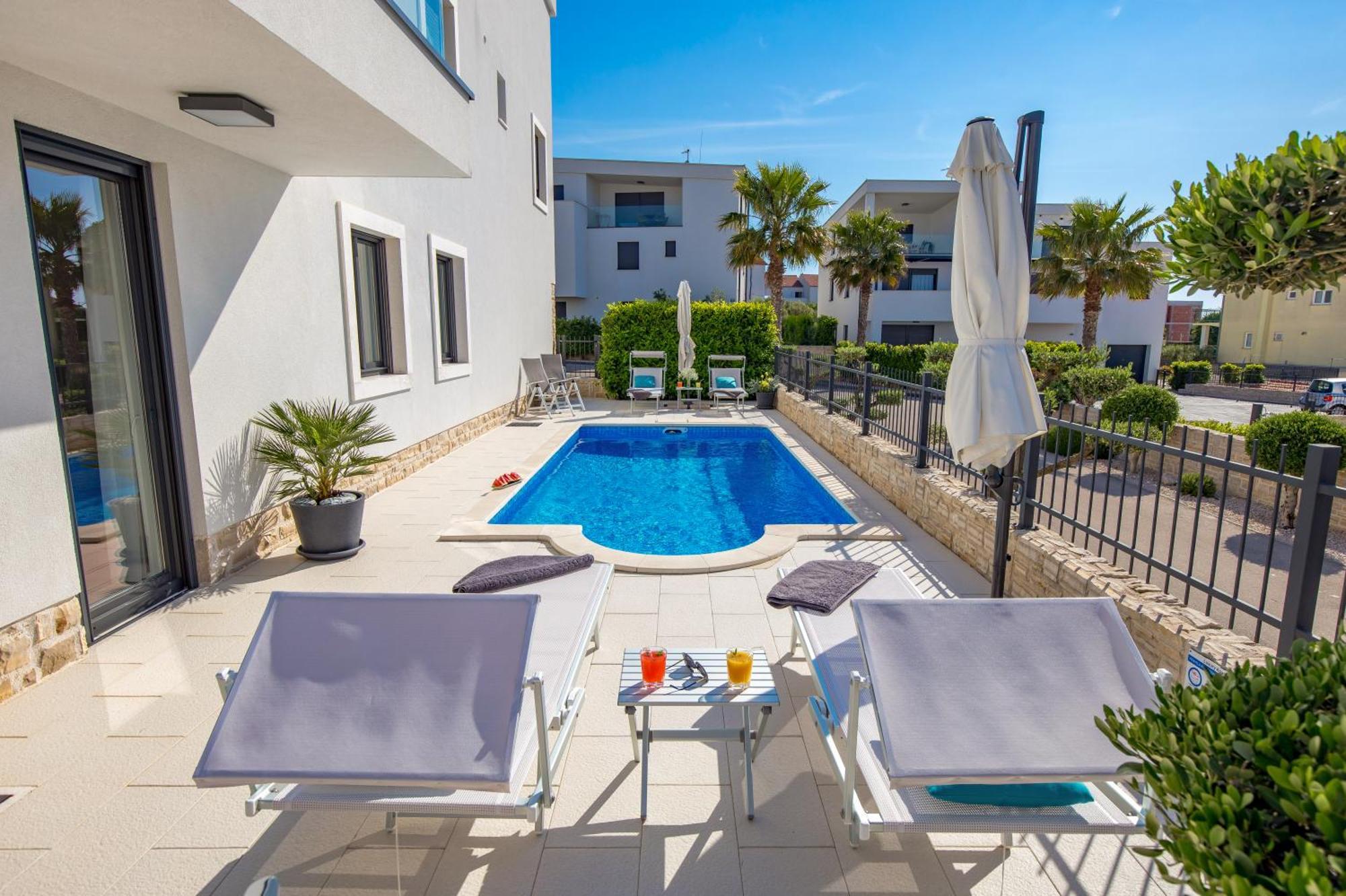 Luxury Apartment Hyperion With Private Pool And Garden Murter Exterior photo